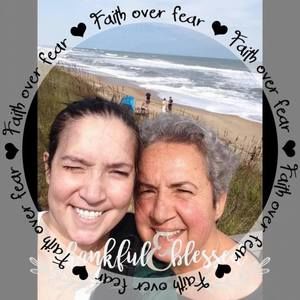 Meet your Posher, Elisa